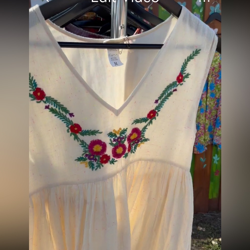 NATURAL LIFE Cream Sleeveless Tunic Top